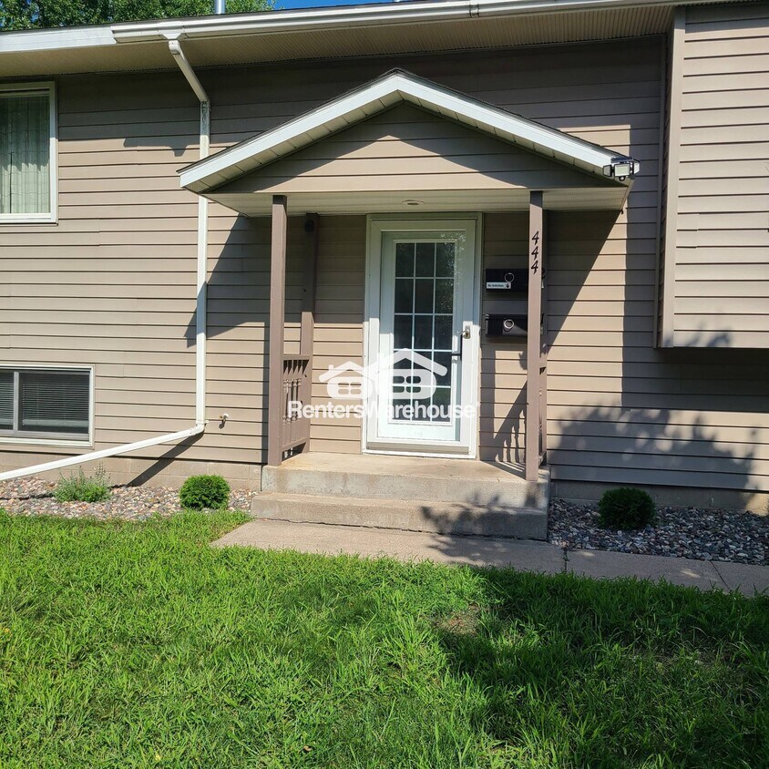 Foto principal - 444 29th Ave N