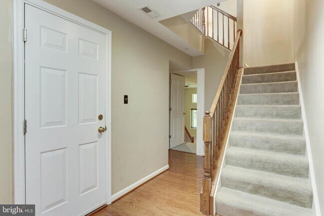 Foto del edificio - 4854 Lee Hollow Pl