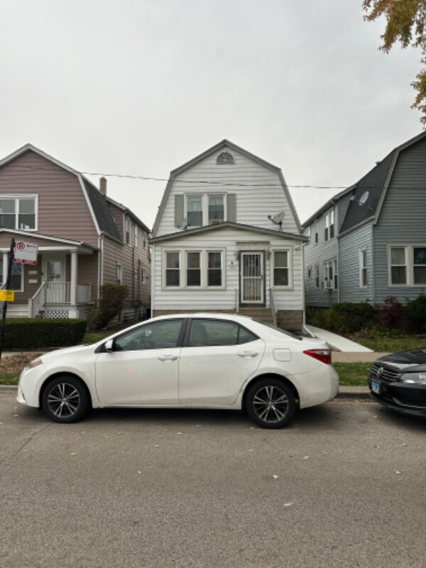 Primary Photo - 5204 N Ludlam Ave