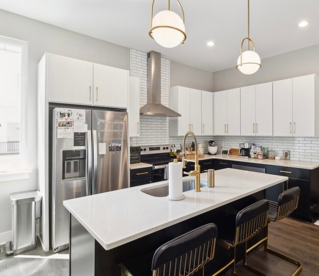 Photo - 1300 Lischey Ave Townhome