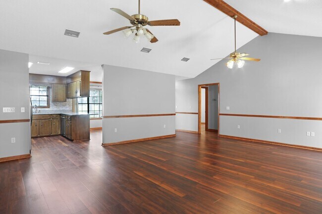 Building Photo - 3bd 2ba Home for Rent on Empire Rd