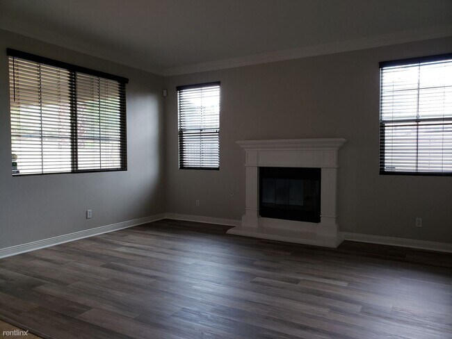 Building Photo - 5 br, 4 bath House - 39 Plaza Avila