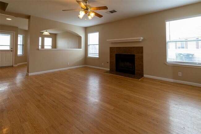 Building Photo - 103 Pentire Way