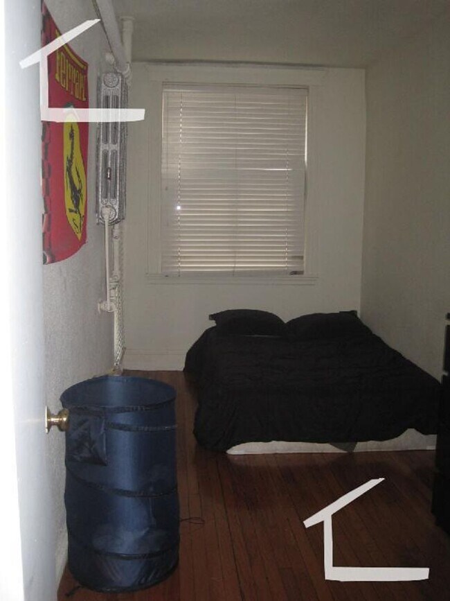 Foto del edificio - 1 Bedroom split apartment available 9/1