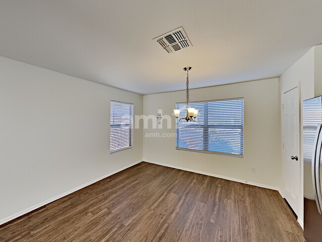 Building Photo - 11363 E Ramblewood Ave