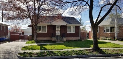 Building Photo - 2124 Texas St