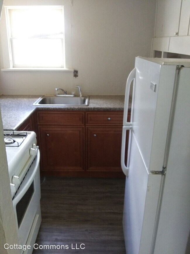 Building Photo - 17500 E Sprague Ave