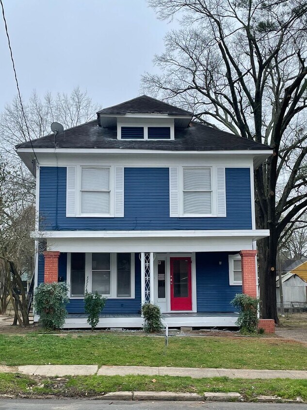 Primary Photo - 539 Olive St