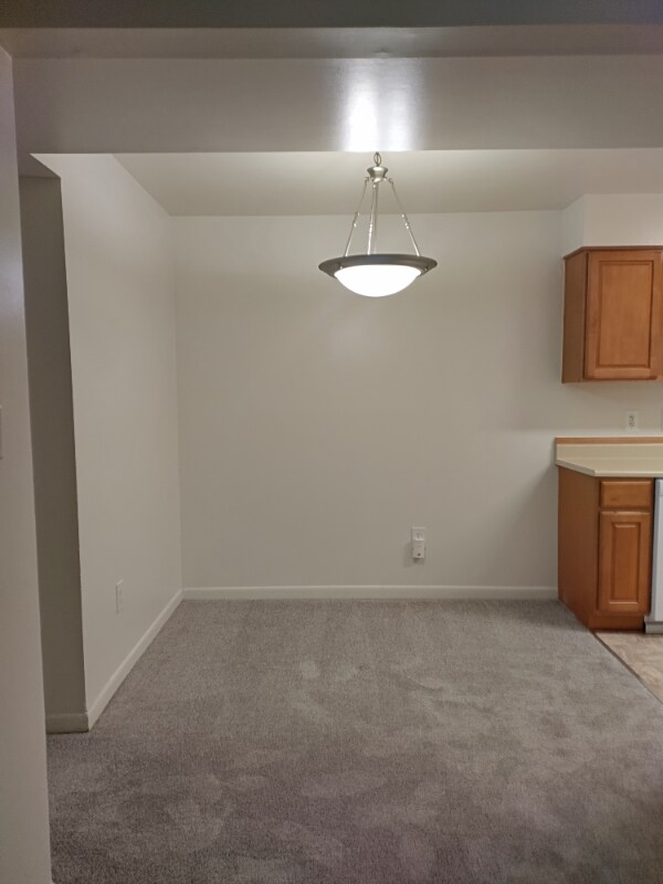 Foto del edificio - 600 Reusens Rd