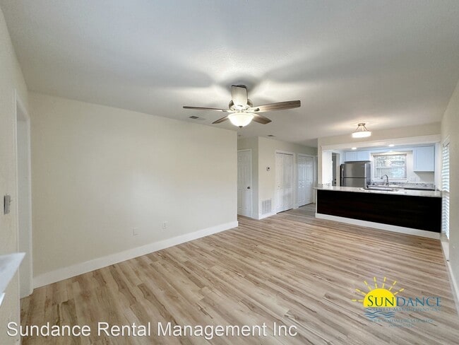 Building Photo - 2 br, 1 bath House - 622 W Sunset Boulevar...