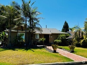 Building Photo - 7246 Shady Oak Dr