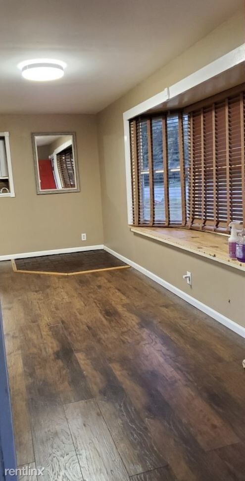 Building Photo - 3 br, 2 bath House - 25121 Orchard Grove St