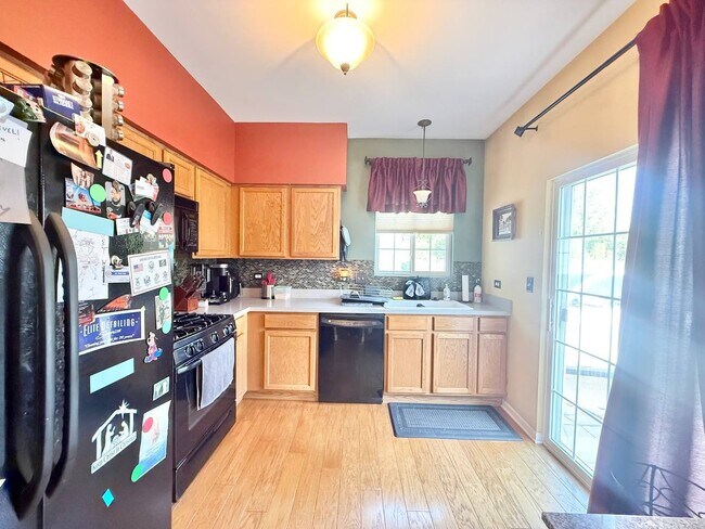 Building Photo - 161 Braxton Ln