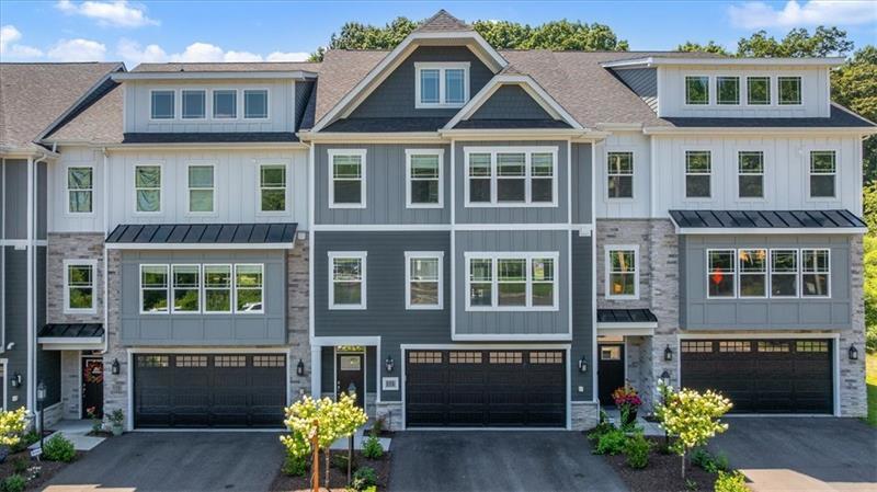 Foto principal - 114 Rainier Ln