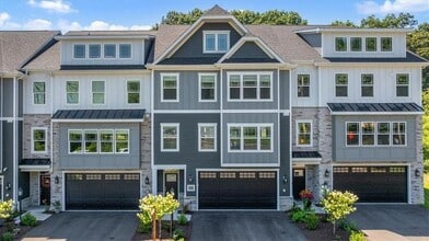 Building Photo - 114 Rainier Ln