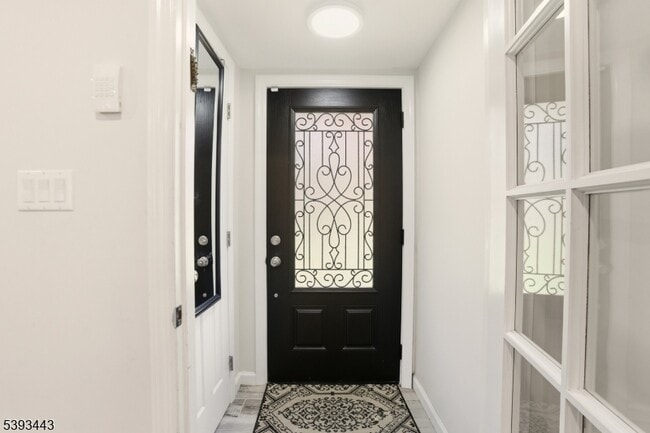 Foto del edificio - 214 S Valley Rd