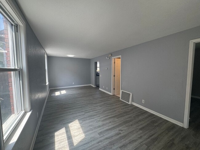Foto del edificio - 2 bed 2 bath Bungalow in South Lincoln