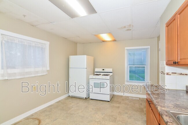 Foto del edificio - 454 Sherburne Ave