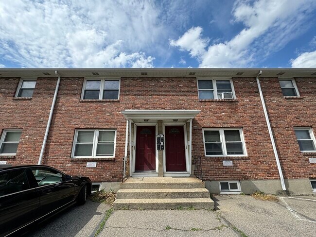 Building Photo - 17 Aldrich Rd