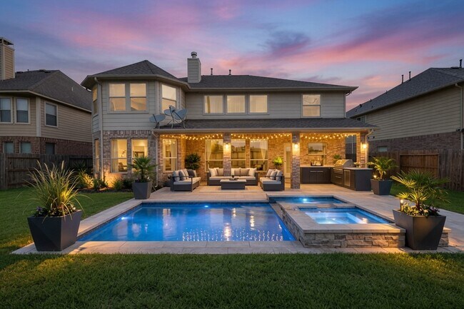 Foto del edificio - 21811 Honeysuckle Grove Ln