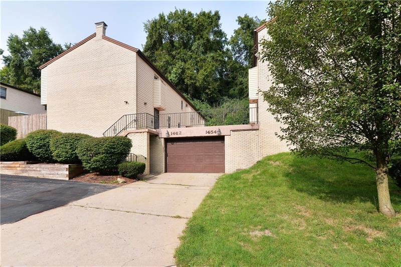 Primary Photo - 1462 Spreading Oak Dr