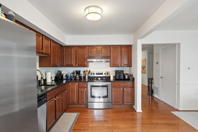 Building Photo - 5517 Cabat Lake Ct
