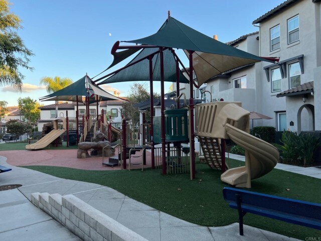 Foto del edificio - 1626 Cliff Rose Dr