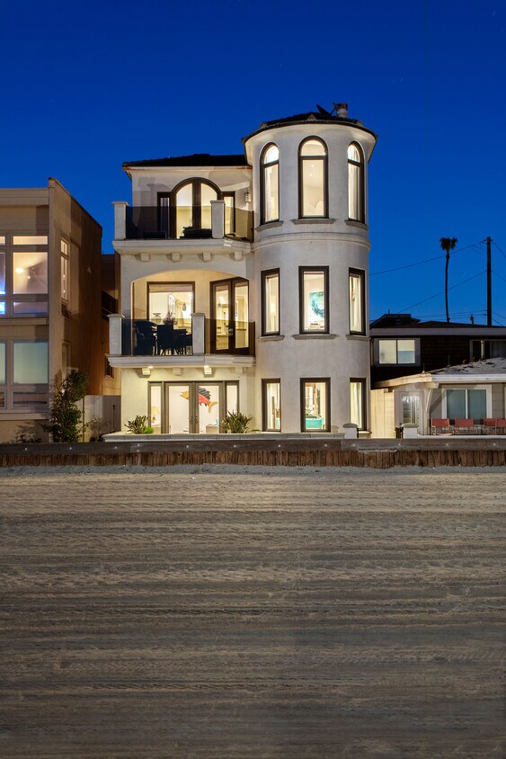 5915 E Seaside Walk, Long Beach, CA 90803 House Rental in Long Beach