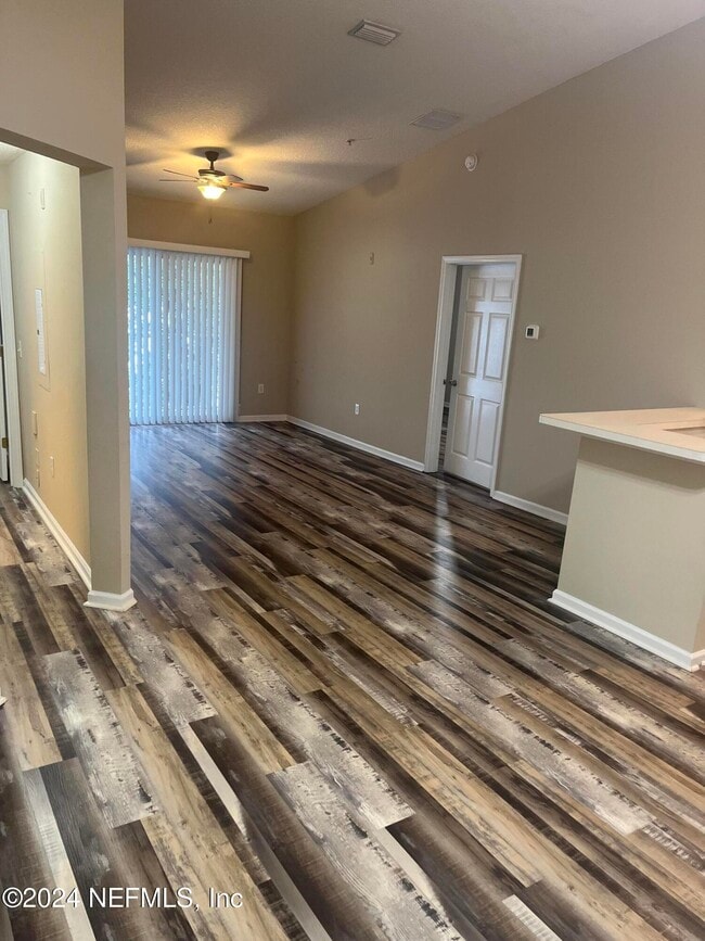 Building Photo - 6069 Maggies Cir