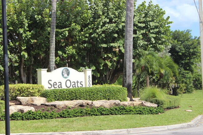 Foto del edificio - 508 Sea Oats Dr