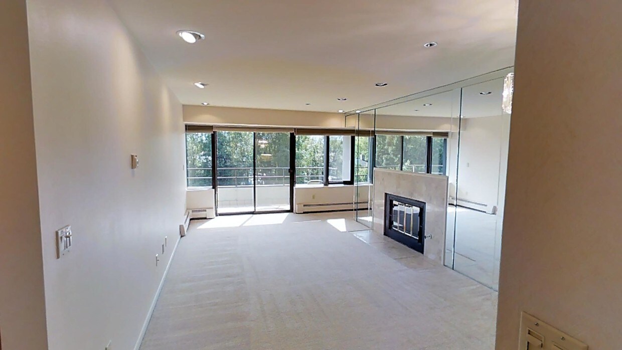 Foto principal - 600 W 76th Ave