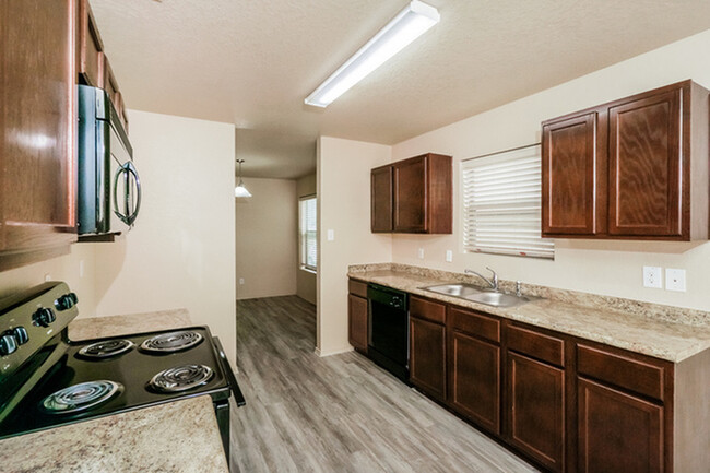 Building Photo - 2918 Aspen Mdw