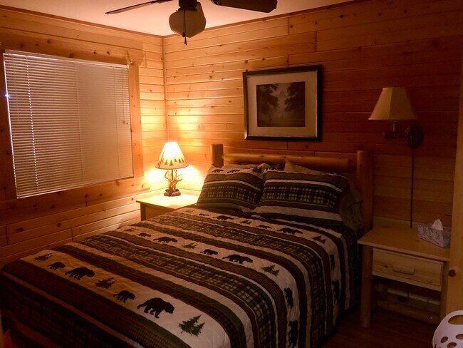 Foto del edificio - 313 Hilltop Ct