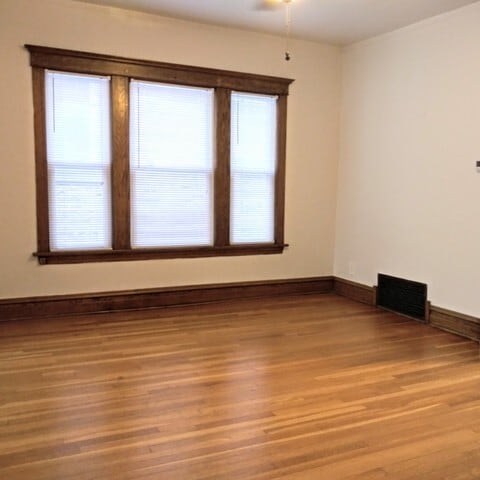 Building Photo - 1522 W Ardmore Ave