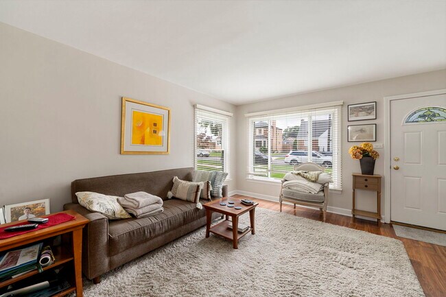 Foto del edificio - 2636 N West St