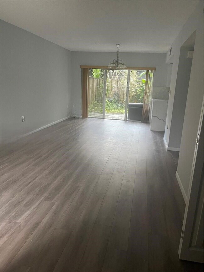 Foto del edificio - 12390 SW 51st Pl