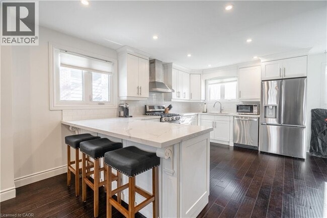 Building Photo - 5042 Brady Ave