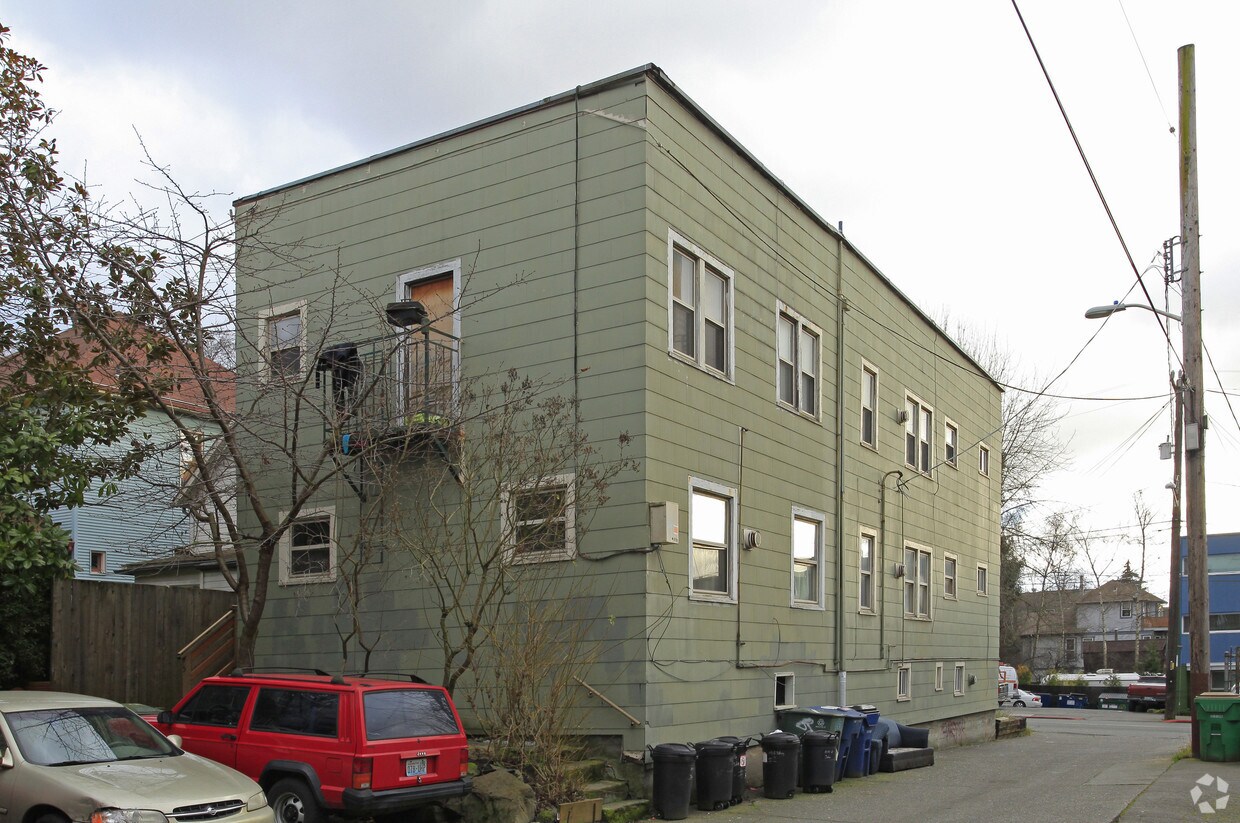 Foto del edificio - 1014 E John St