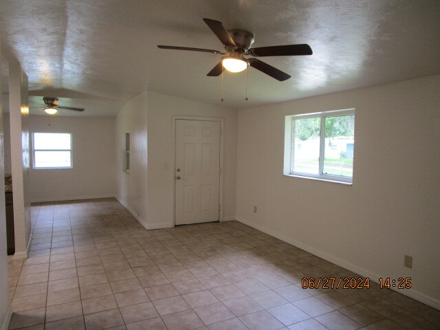 Photo - 446 Elsie Ave (Daytona Beach, FL) House