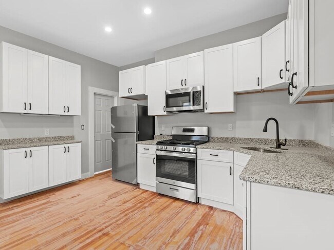 Foto del edificio - 805 E 5th St