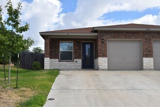 Building Photo - 1413 Pima Trail