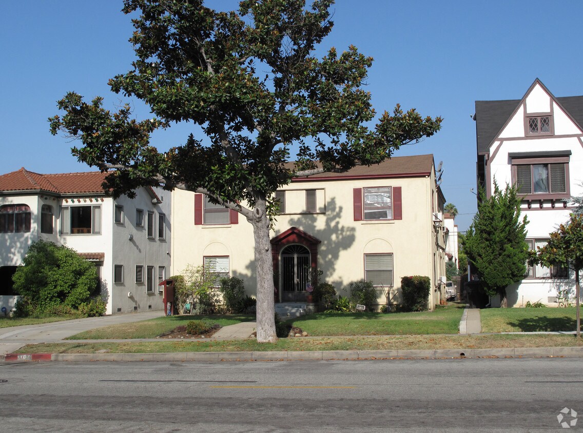 Building Photo - 317-319 1/2 N. Palm Ave.
