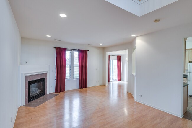 Building Photo - 1106 Bromley Ct