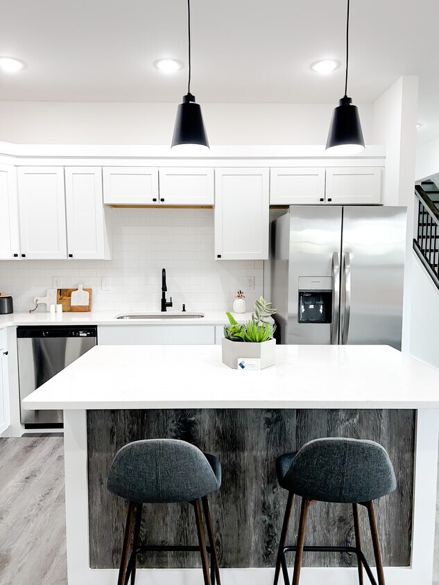 Foto principal - 128 Parris Bridge Rd