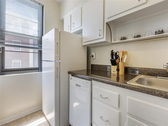 Photo - The Broadview Apartments