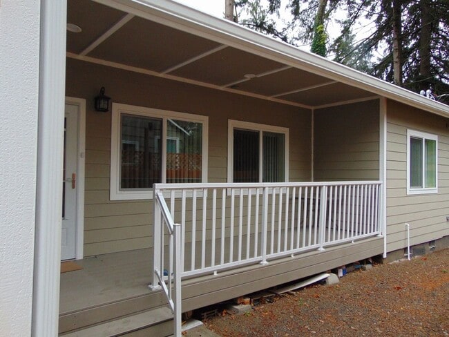 Private EV Charging in Beautiful 3 Bedroom... - Private EV Charging in Beautiful 3 Bedroom... House