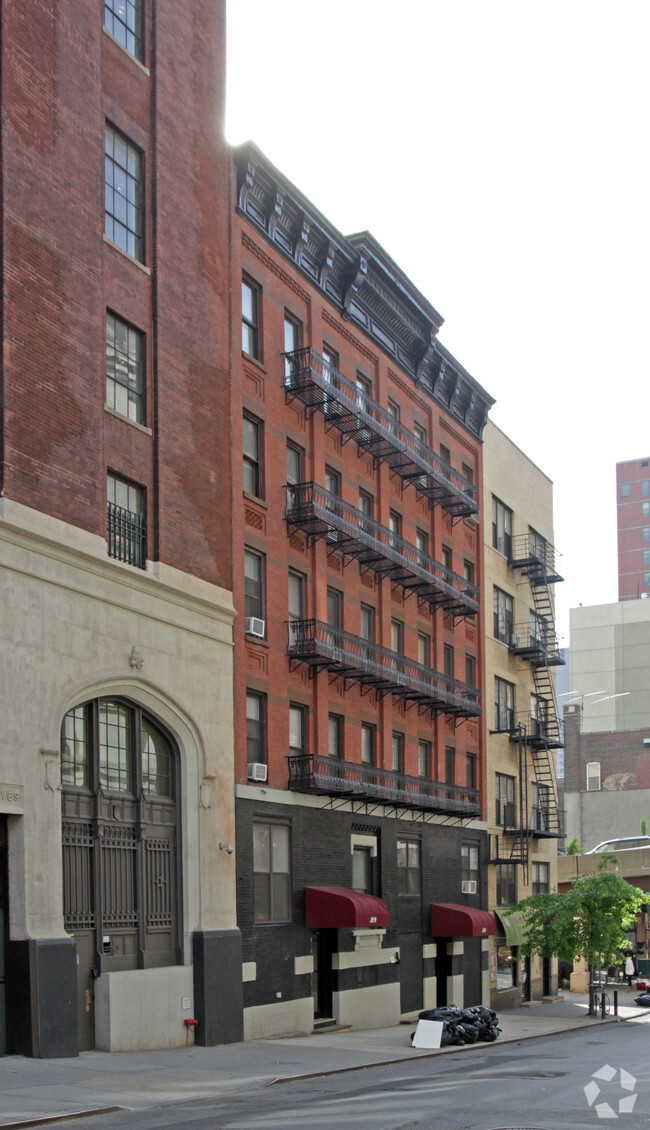 61st street new york apartments