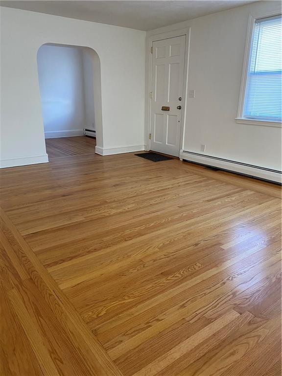86 Hamilton Ave Unit 1st floor, Barrington, RI 02806 Room for Rent in Barrington, RI