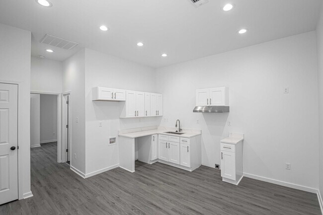 Foto del edificio - 214 S Park St