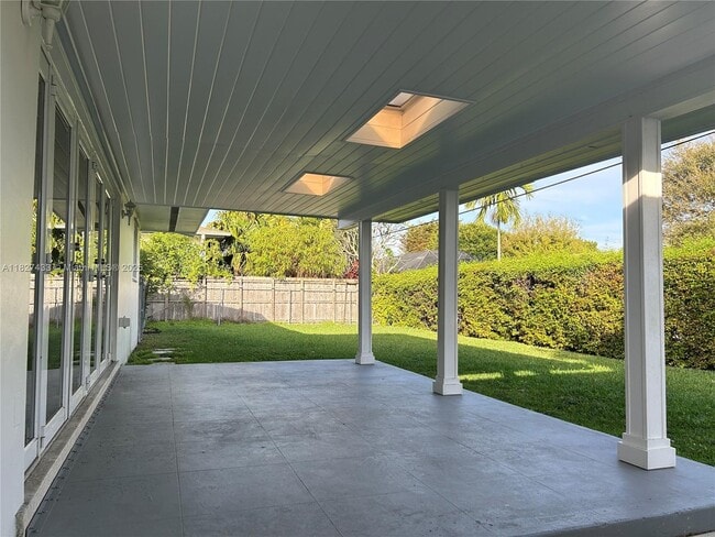 Building Photo - 8791 SW 87th St